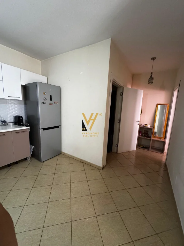 Tirane, jepet me qera apartament 1+1+Ballkon Kati 4, 60 m² 420 € (ASTIR)