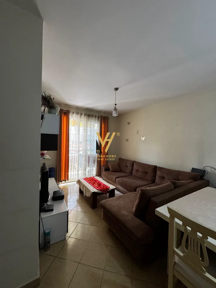 Tirane, jepet me qera apartament 1+1+Ballkon Kati 4, 60 m² 420 € (ASTIR)