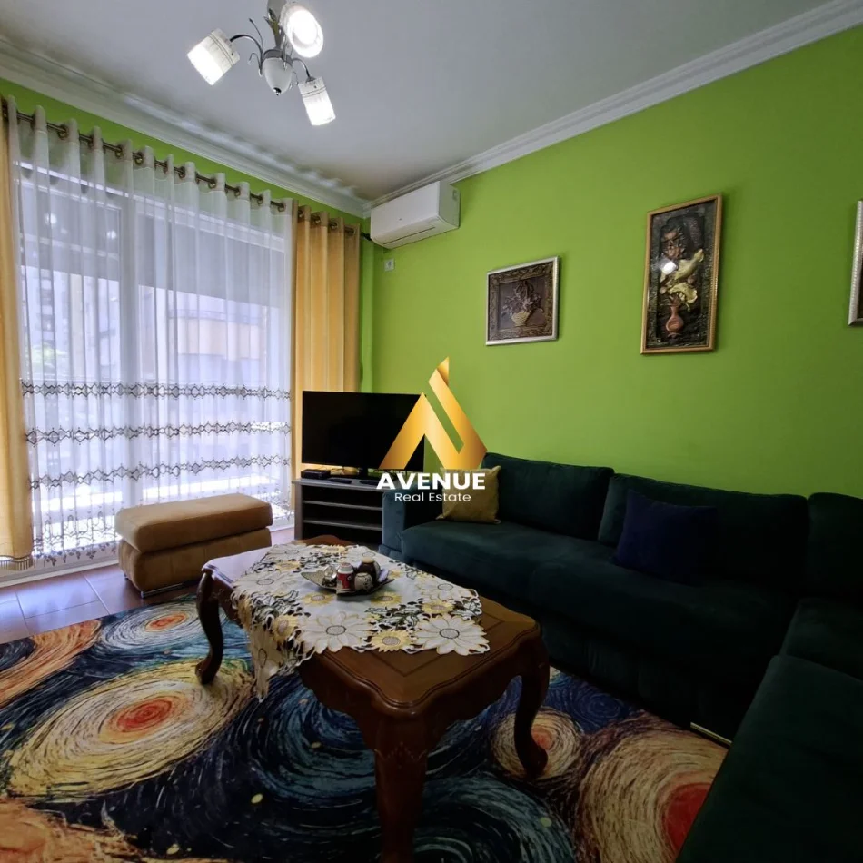 Tirane, jepet me qera apartament 1+1 Kati 2, 70 m² 500 € (rruga frosina plaku)
