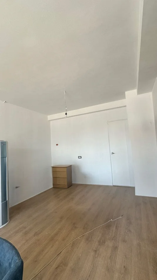 Tirane, shitet apartament 1+1 Kati 1, 86 m² 181.440 € (TEG)