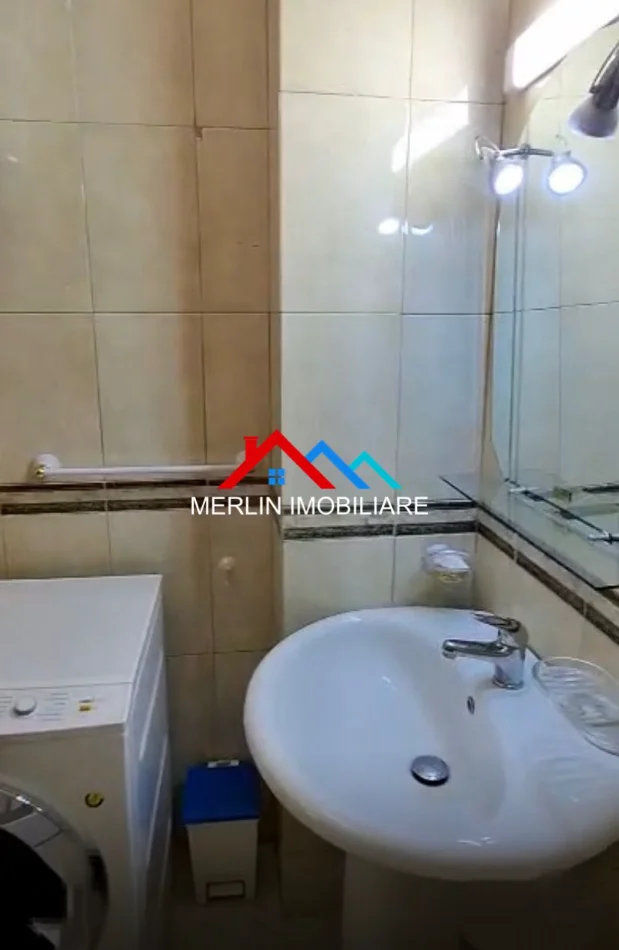 Tirane, jepet me qera apartament 1+1+Ballkon Kati 2, 90 m² 660 € (KOPSHTI ZOOLOGJIK)