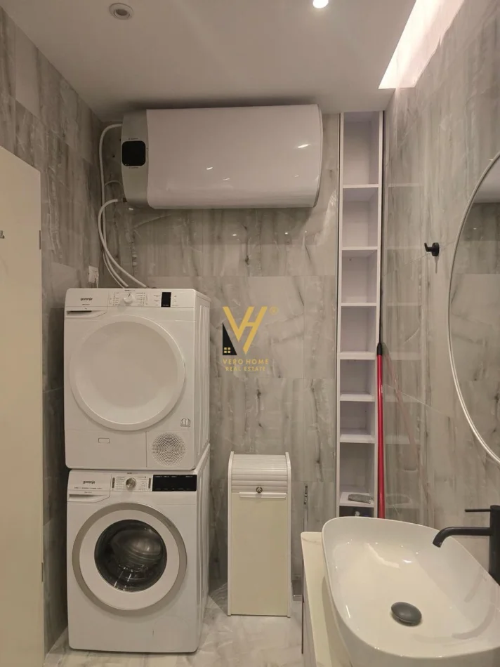 Tirane, jepet me qera apartament 2+1+Ballkon Kati 3, 102 m² 900 € (BULEVARDI I RI)