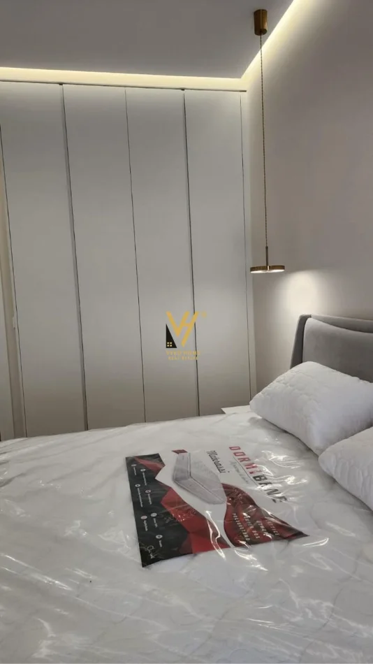 Tirane, jepet me qera apartament 1+1+Ballkon Kati 2, 75 m² 850 € (KOMUNA E PARISIT)