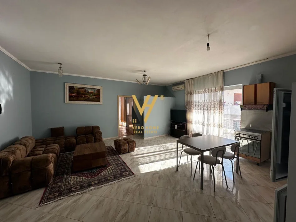 Tirane, jepet me qera apartament 1+1+Ballkon Kati 2, 85 m² 350 € (KODRA E PRIFTIT)