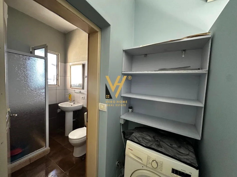Tirane, jepet me qera apartament 1+1+Ballkon Kati 2, 85 m² 350 € (KODRA E PRIFTIT)