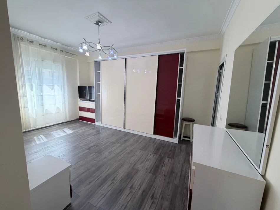 Tirane, shitet apartament 2+1 Kati 5, 94 m² 258.000 € 
