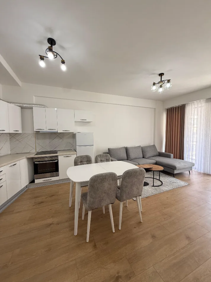 Tirane, jepet me qera apartament 2+1+Ballkon Kati 3, 550 € (Astir, Rezidenca Urban Gate)