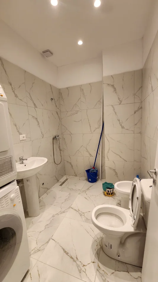 Tirane, jepet me qera apartament 1+1 Kati 0, 57 m² 600 € (Kodra e Diellit)