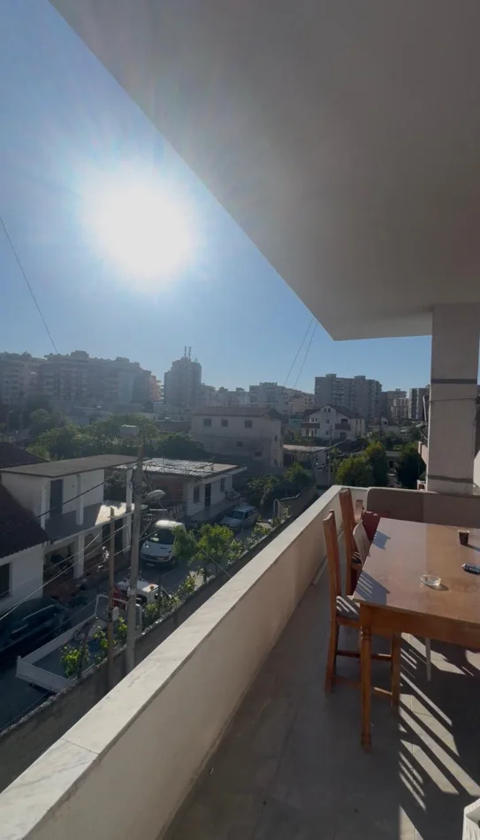 Tirane, jepet me qera apartament 2+1 Kati 3, 80 m² 400 € (Astir, Rruga Kristaq Mone)