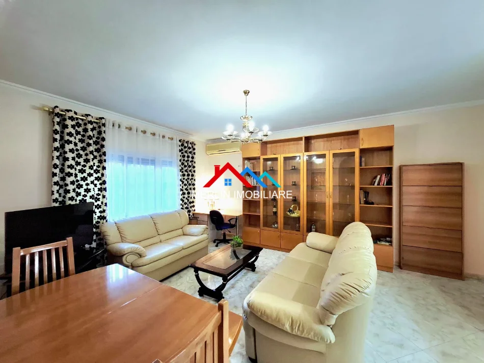 Tirane, jepet me qera apartament 1+1+Ballkon Kati 3, 65 m² 575 € (RRUGA TISH DAIJA,KOMUNA E PARISIT)