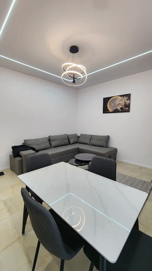 Tirane, jepet me qera apartament 1+1 Kati 0, 60 m² 600 € (KODRA E DIELLIT PRANE ISH ELEONORES)