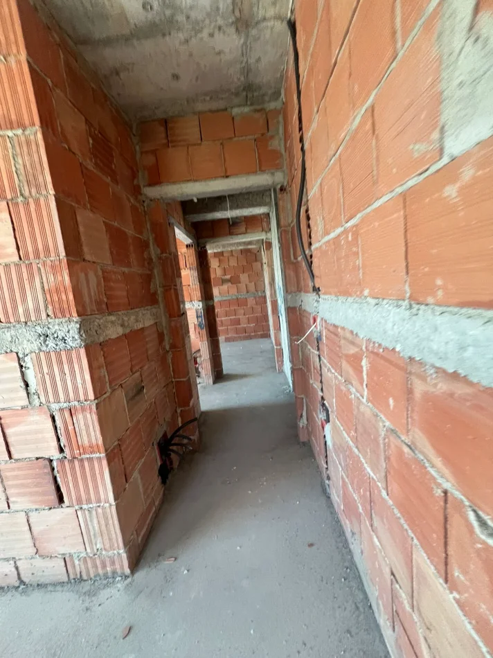 Tirane, shitet apartament 2+1+Aneks+Ballkon Kati 5, 105 m² 152.000 € 