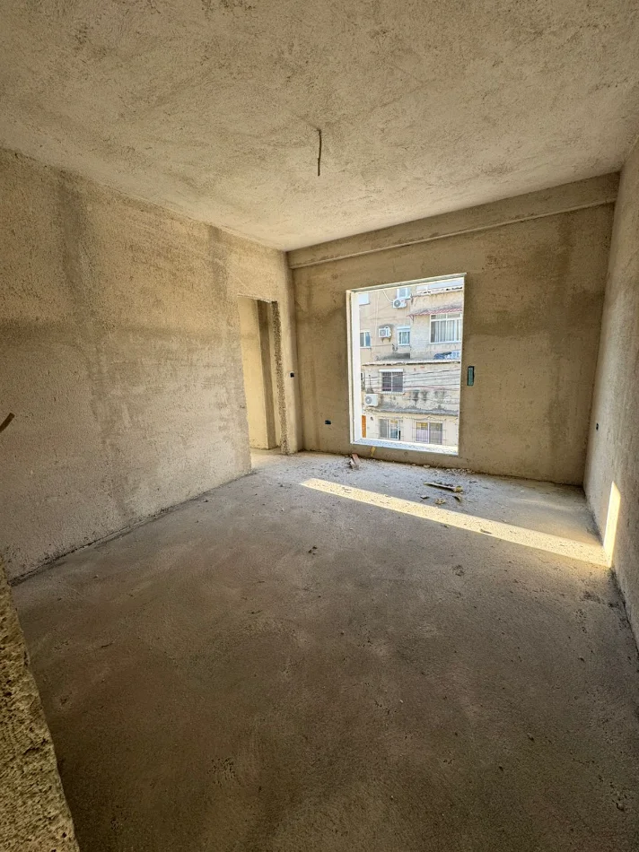 Tirane, shitet apartament 2+1 Kati 2, 99 m² 240.000 € (RRUGA E ELBASANIT)
