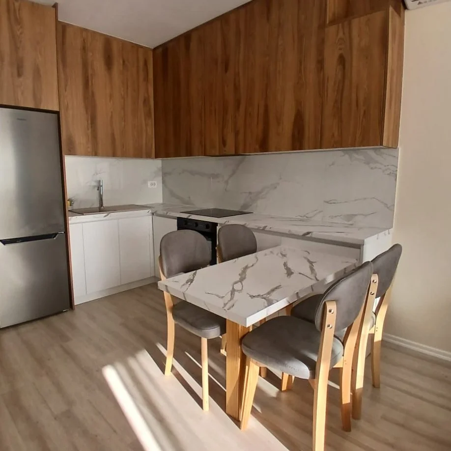 Tirane, jepet me qera apartament 2+1+Ballkon , 75 m² 900 € (Zogu i Zi)