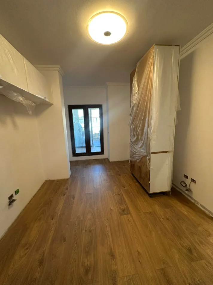 Tirane, shitet apartament 2+1+Aneks+Ballkon Kati 9, 105 m² 290.000 € (Rruga Kavajes)