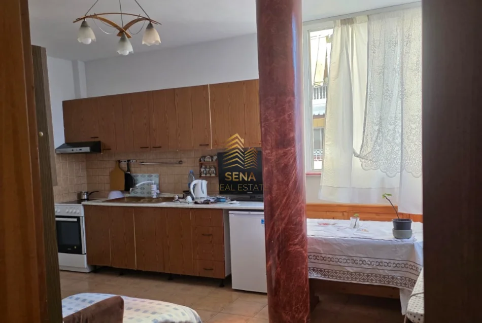 Tirane, jepet me qera apartament 1+1 Kati 5, 60 m² 500 € (Bulevardi Zogu i I)