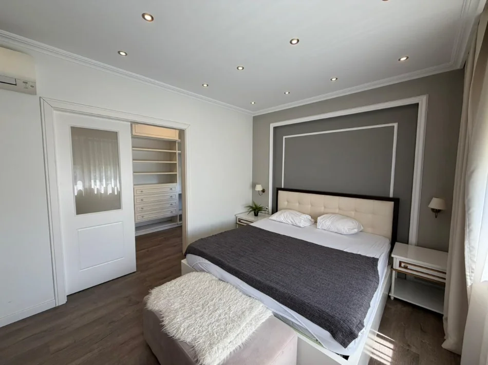 Tirane, jepet me qera apartament 2+1 Kati 3, 1.000 € (liqeni i thate)