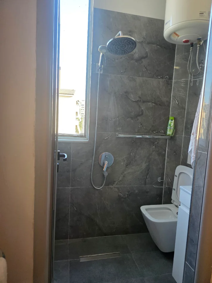 Tirane, jepet me qera apartament 1+1 Kati 5, 61 m² 500 € (BULEVARDI ZOGU I PARE)