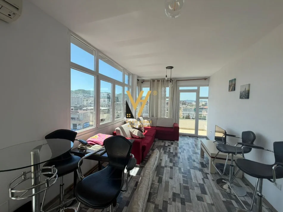 Tirane, jepet me qera apartament 1+1+Ballkon Kati 7, 92 m² 750 € (VASIL SHANTO)