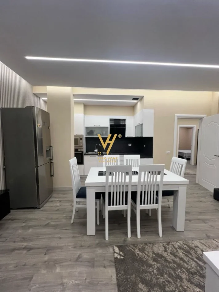 Tirane, jepet me qera apartament 3+1+2+Ballkon Kati 1, 145 m² 900 € (DON BOSKO)