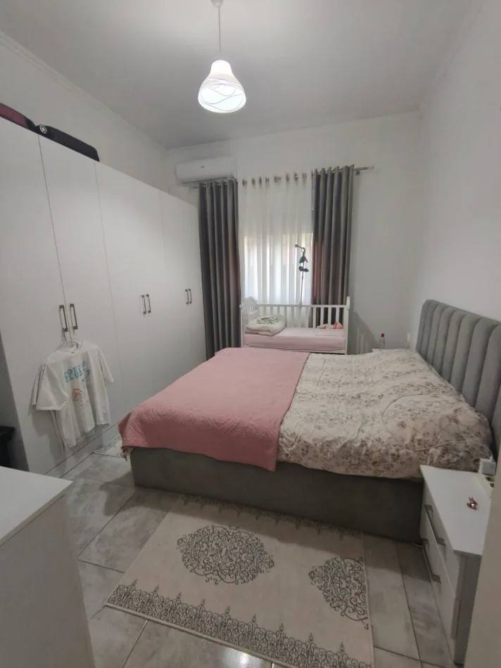 Tirane, shitet apartament 2+1+Aneks+Ballkon Kati 3, 83 m² 128.000 € 