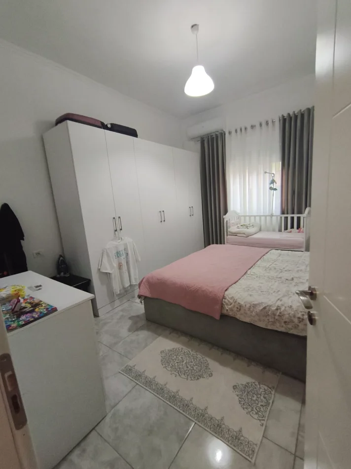 Tirane, shitet apartament 2+1+Aneks+Ballkon Kati 3, 83 m² 128.000 € 