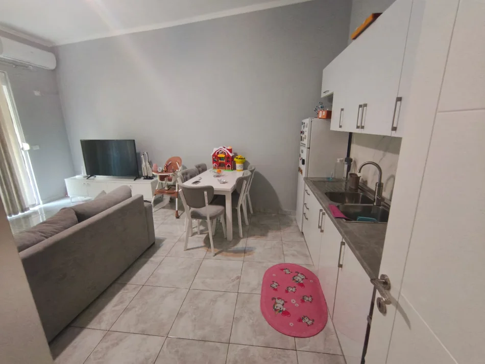 Tirane, shitet apartament 2+1+Aneks+Ballkon Kati 3, 83 m² 128.000 € 