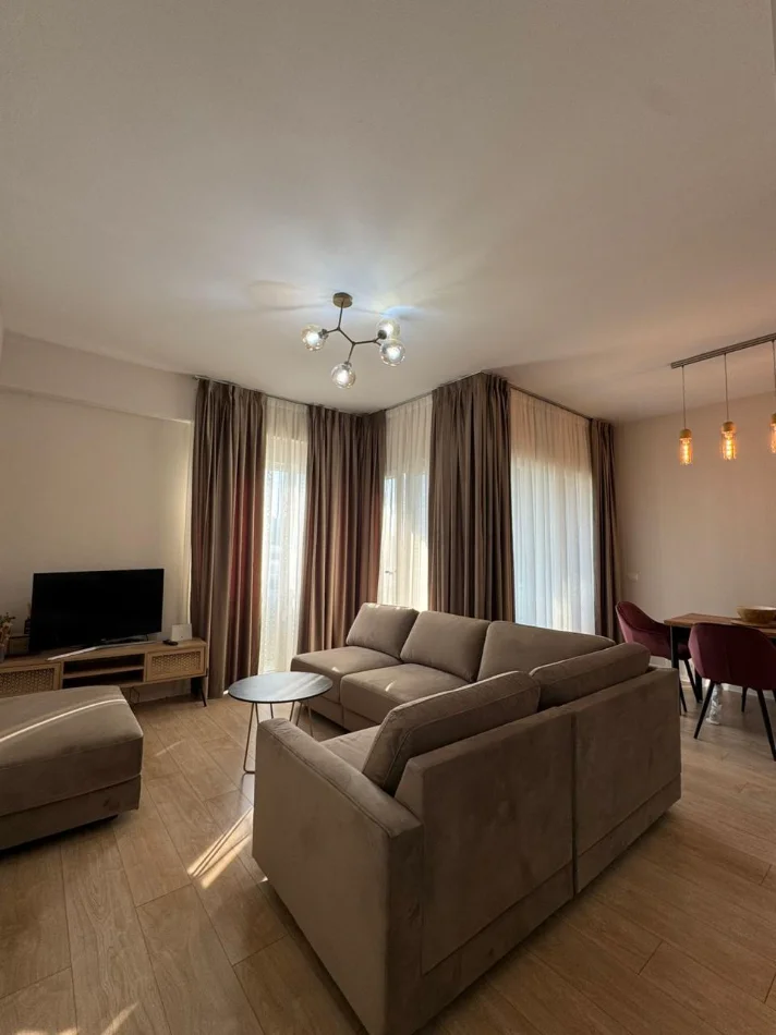 Tirane, jepet me qera apartament 2+1 Kati 4, 110 m² 1.400 € (RRUGA E KOSOVAREVE)