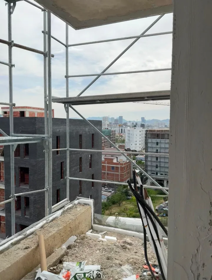 Tirane, shitet apartament 3+1+Ballkon Kati 6, 114 m² 158.500 € (+Garazh. Fundi Bulevardit te Ri - Paskuqan afer Unazes se Madhe Rr. Lidhja Prizrenit.)