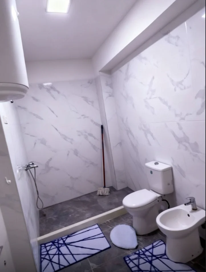 Tirane, shitet apartament 2+1+Aneks+Ballkon Kati 3, 81 m² 110.000 € 