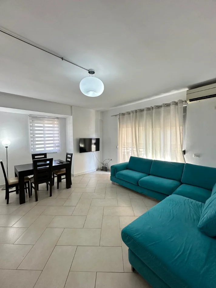 Tirane, jepet me qera apartament 2+1 Kati 8, 90 m² 450 € (Rruga Mikel Maruli)