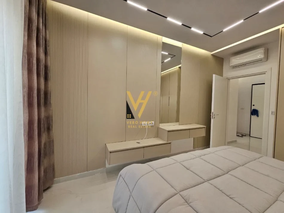 Tirane, jepet me qera apartament 1+1+Ballkon Kati 6, 80 m² 800 € (ZOGU I ZI)