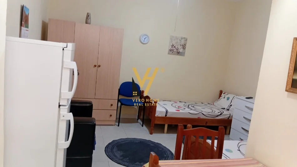 Tirane, jepet me qera garsonier Kati 1, 40 m² 320 € (21 DHJETORI)