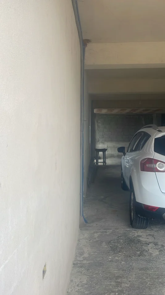 Tirane, jepet me qera magazine Kati 0, 140 m² 500 € (AUTOSTRADA TR DR)