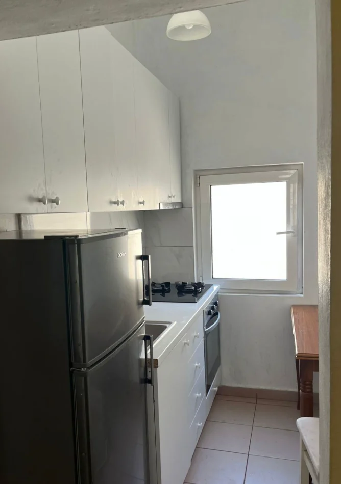 Tirane, jepet me qera garsonier Kati 2, 35 m² 260 € (RRETHI EKONOMIKUT)