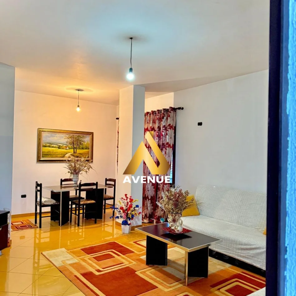 Tirane, jepet me qera apartament 1+1 Kati 3, 70 m² 430 € 