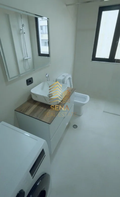 Tirane, shitet apartament 2+1+Ballkon Kati 7, 101 m² 240.000 € (Pallati me Shigjeta)