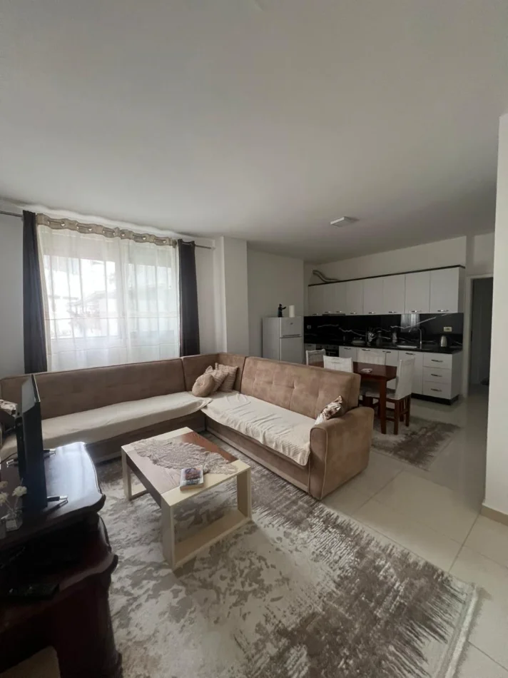 Tirane, shitet apartament 2+1 Kati 3, 81 m² 110.000 € (Fresku)