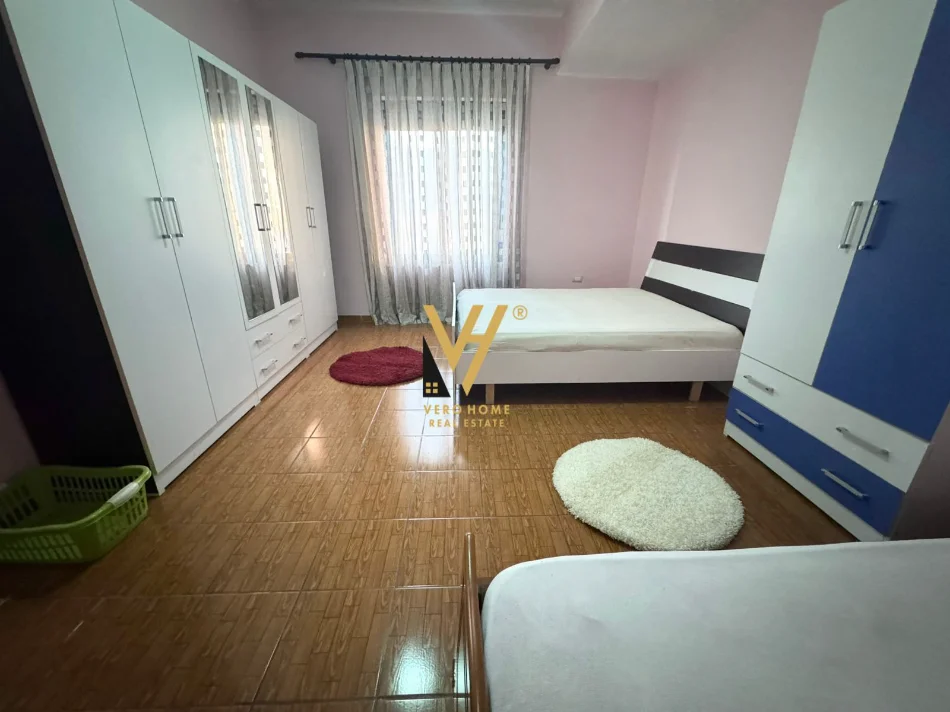 Tirane, jepet me qera apartament 1+1+Ballkon Kati 2, 70 m² 420 € (QSUT)