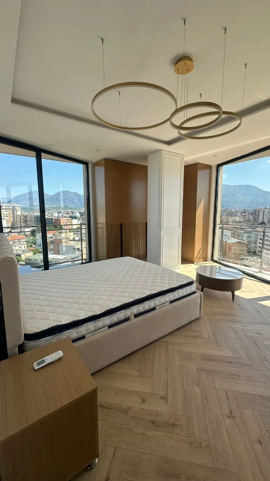 Shqiperi, jepet me qera apartament 2+1+Ballkon Kati 11, 110 m² 1.300 € (Golden Tower, Mine Peza)