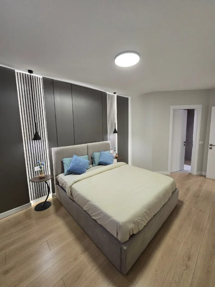 Tirane, shitet apartament 2+1+Ballkon Kati 8, 116 m² (Zogu i Zi)