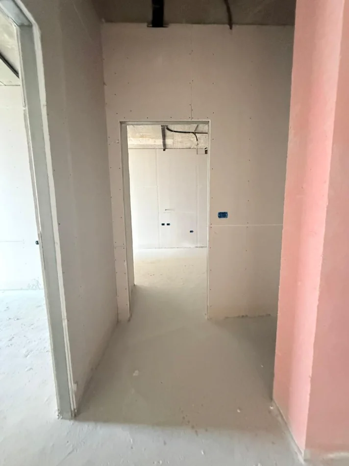 Vlore, shitet apartament 2+1 Kati 0, 180 m² 665.000 € (Folie Village)