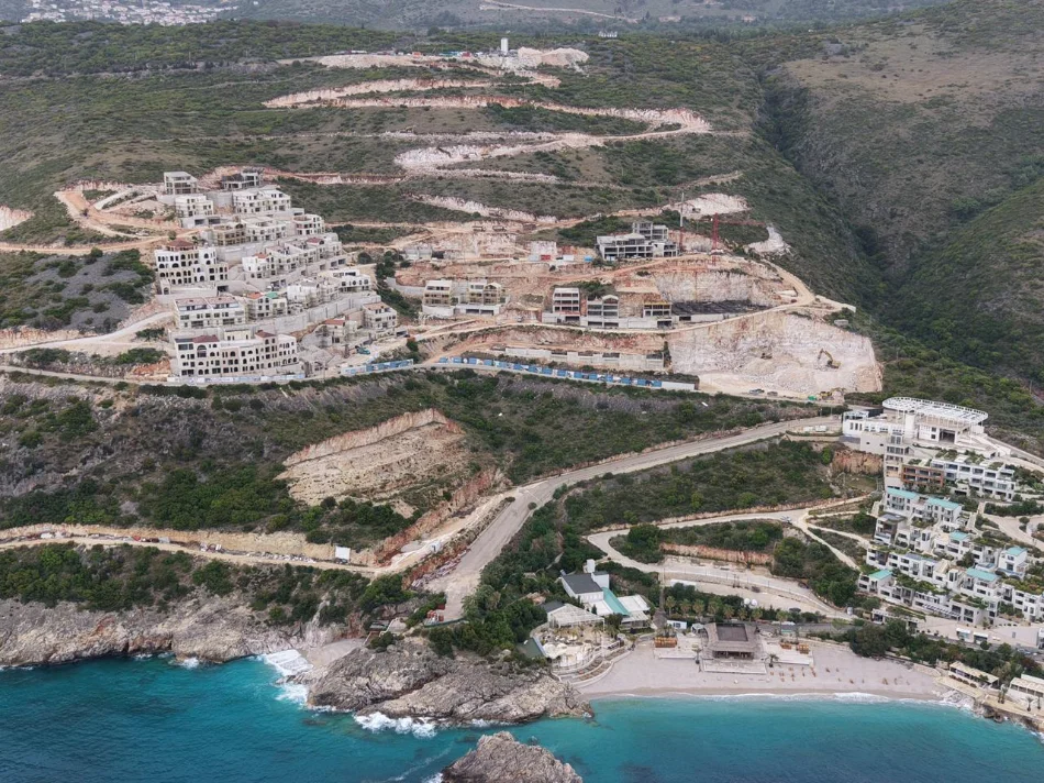 Vlore, shitet apartament 3 Katshe Kati 0, 607 m² 2.200.000 € (Jale)