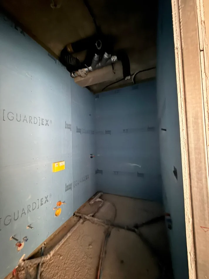 Himare, shitet apartament 2+1+Aneks+Ballkon Kati 1, 190 m² 665.000 € (Jale)