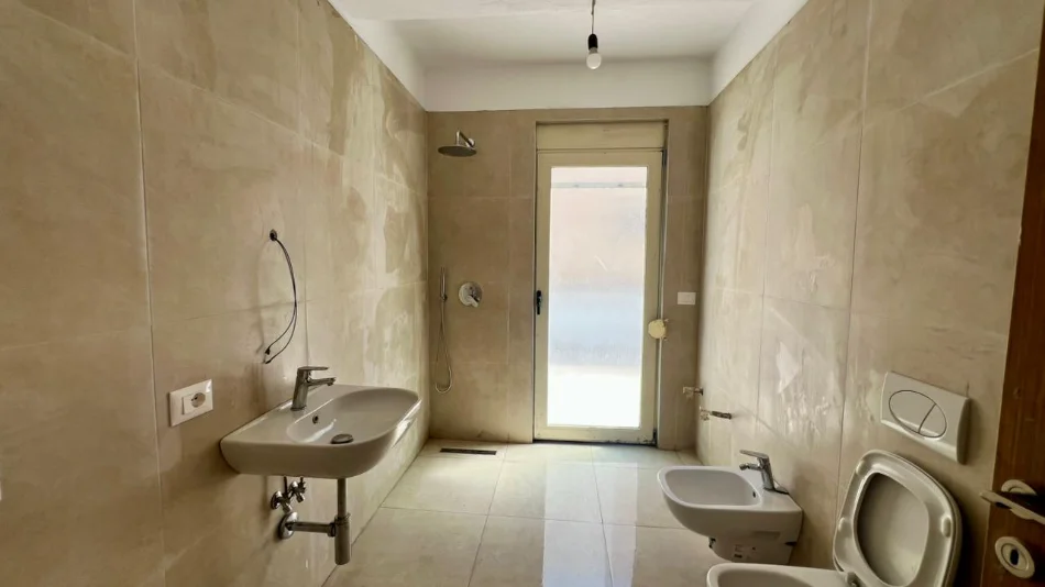 🏠SHITET: 2+1+2wc 📍 Yzberisht (Rr.Thoma Koxhaj) - 139,500€ - Pallat V.2020 - Kati 8 - Sp.172m² || Verande ideale per relaks dhe familje🔥