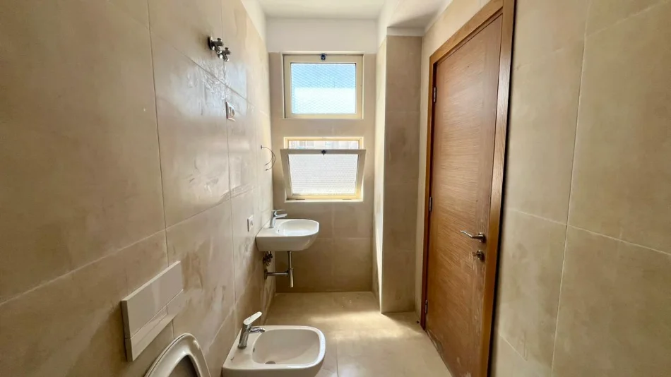 🏠SHITET: 2+1+2wc 📍 Yzberisht (Rr.Thoma Koxhaj) - 139,500€ - Pallat V.2020 - Kati 8 - Sp.172m² || Verande ideale per relaks dhe familje🔥
