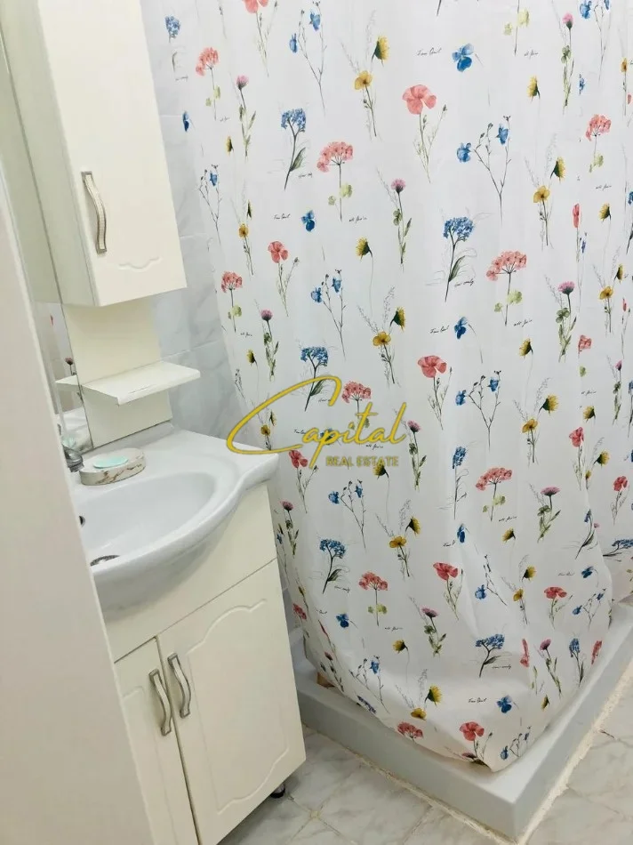 Tirane, jepet me qera apartament 1+1 Kati 2, 58 m² 450 € (VASIL SHANTO)