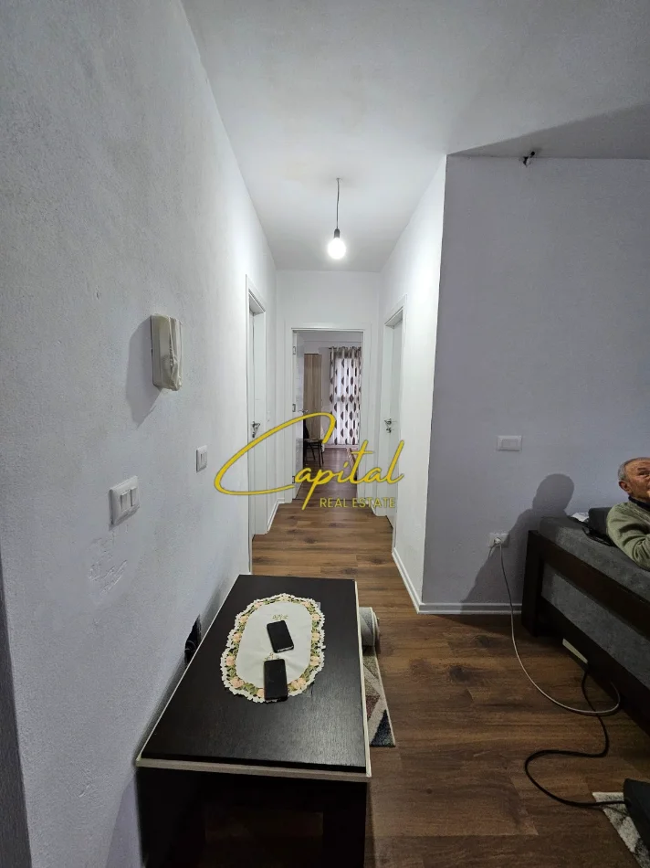 Tirane, shitet apartament 2+1 Kati 2, 98 m² 162.000 € (PORCELANI)
