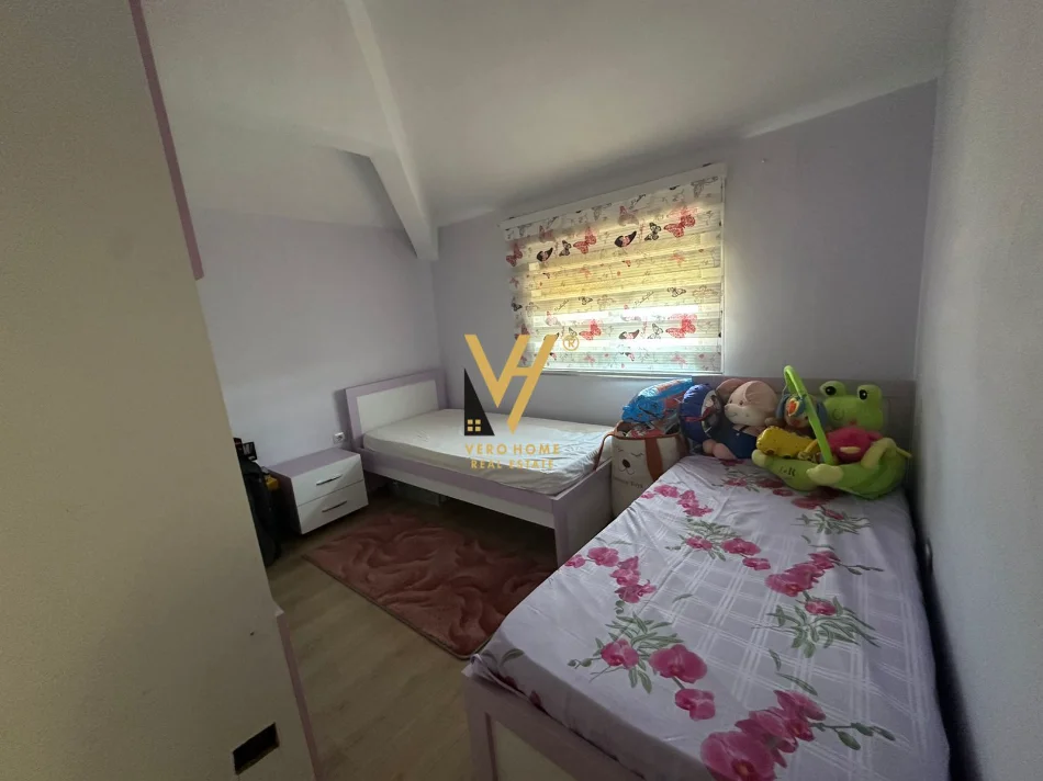 Tirane, jepet me qera apartament 2+1+Ballkon Kati 3, 120 m² 750 € (OXHAKU)