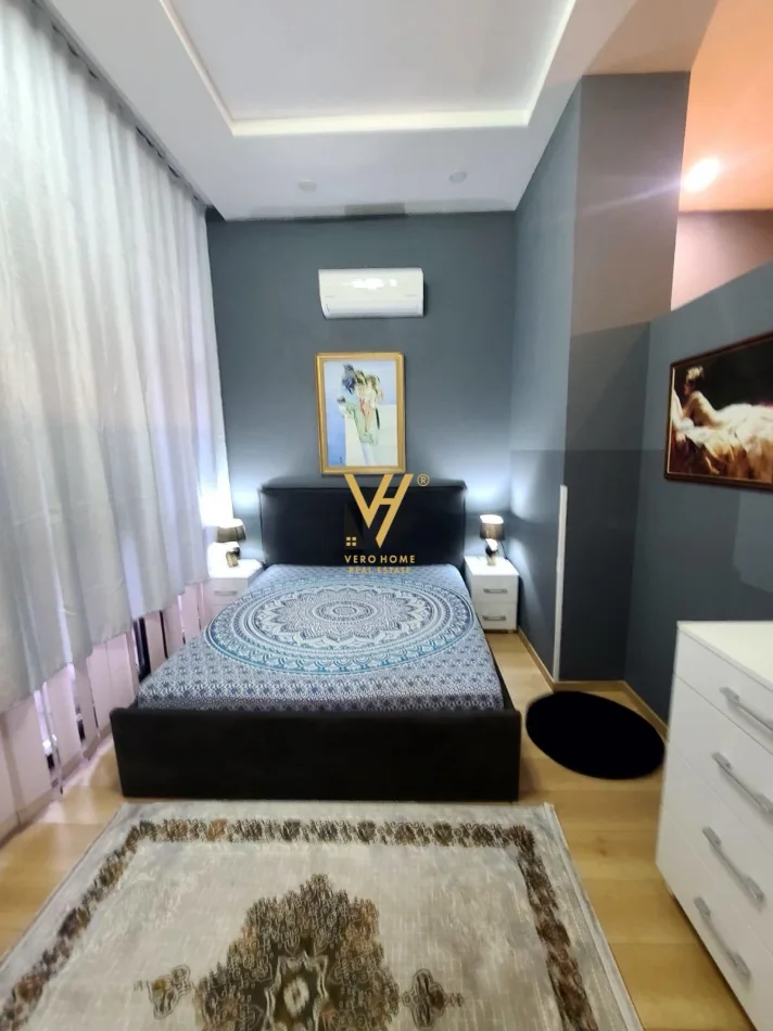 Tirane, jepet me qera apartament 1+1+Ballkon Kati 1, 90 m² 570 € (RRUGA PETI)